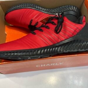 Charly size 12 red/black